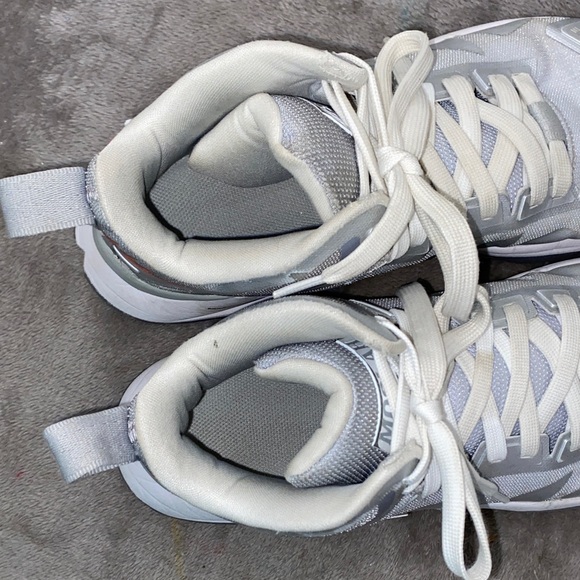 1114 Moolah Silver Double Triple Basketball Sneakers - Picture 6 of 9